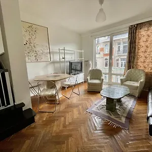 Superbe Duplex Avec Jacuzzi , Bruxelles Belgique